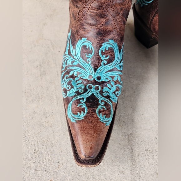 Corral brown with aqua design cowboy boots. Size 10M - Picture 3 of 13